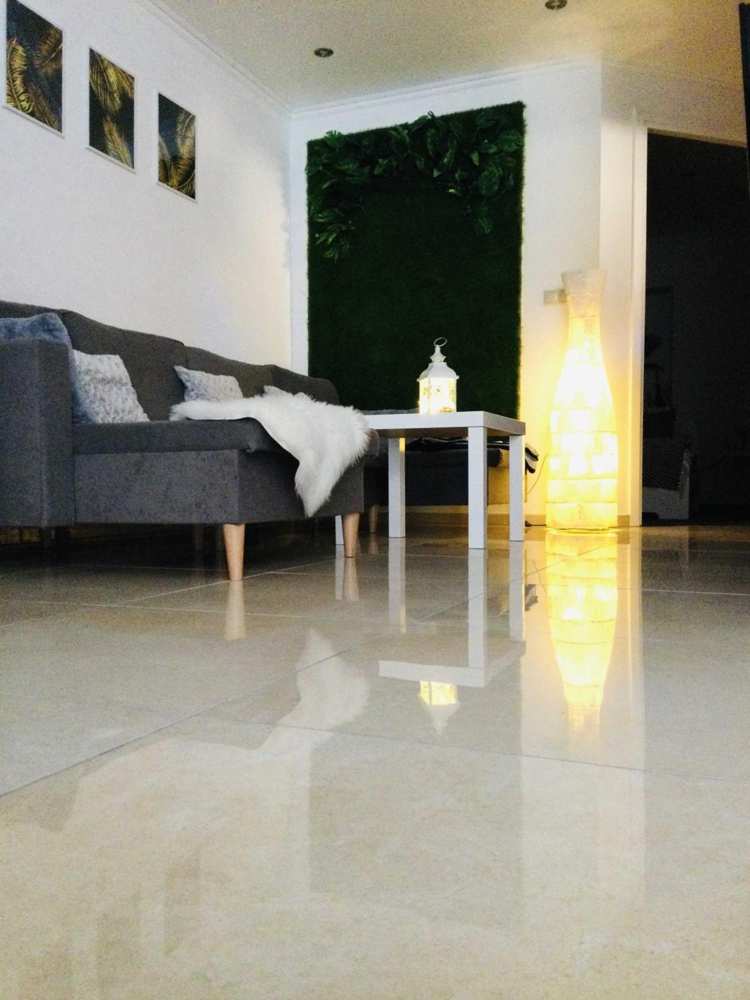 Baky House Lägenhet Balatonlelle Exteriör bild